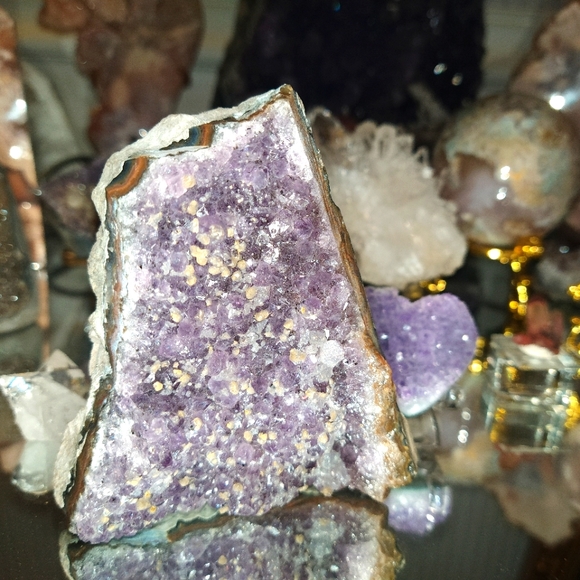 Amethyst Druzy Cut Base Tower with Calcite Sprinkles - Picture 3 of 4